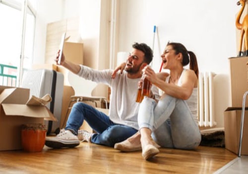 Notifying Neighbors About Your Move Date: What You Need To Know